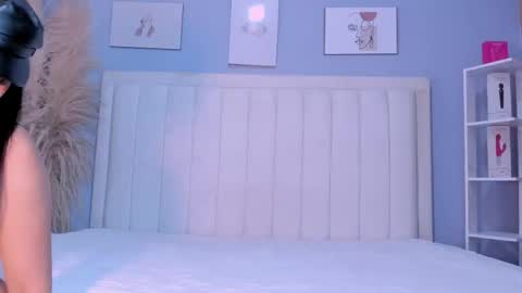 Snapshot of paula_brown18 chatting on 10/22/25, 07:24 Pau online show from 10/22/25, 07:24