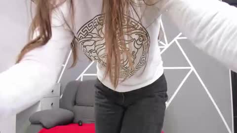 paula_miler1 online show from 01/07/26, 02:08