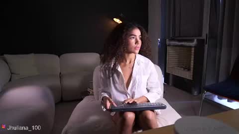 Snapshot of paulacora100 chatting on 06/12/26, 06:07 Paula online show from 06/12/26, 06:07
