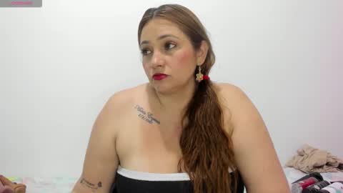 Snapshot of paulaharrison chatting on 10/04/25, 03:10 paulaharrison online show from 10/04/25, 03:10