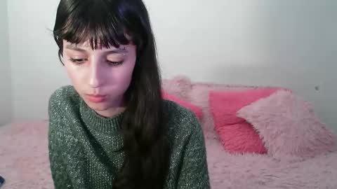 Snapshot of paulainblue chatting on 02/11/25, 02:35 online show from 02/11/25, 02:35