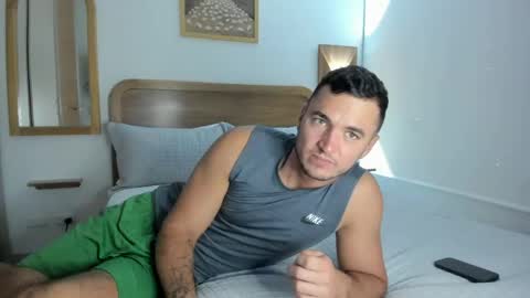 Snapshot of paulblack021 chatting on 05/04/26, 01:12 paulblack021 online show from 05/04/26, 01:12