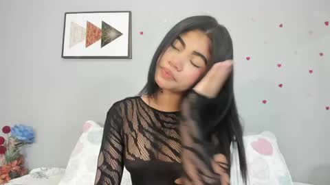 Pau online show from 04/18/26, 12:53