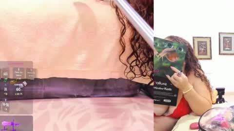 Snapshot of paulina_davis_ chatting on 01/28/25, 03:25 Paulina Davis online show from 01/28/25, 03:25