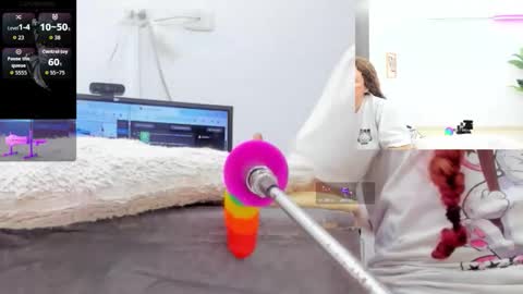 Paulina Davis  online show from 01/18/26, 10:13