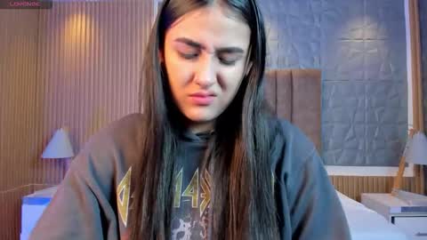 Paulina  online show from 12/21/25, 11:50