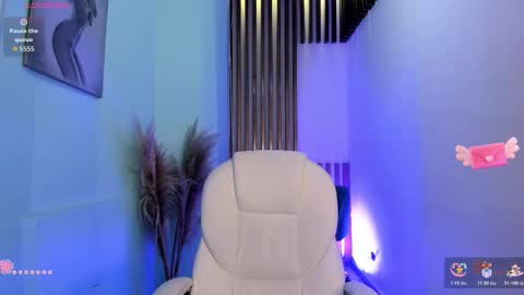 Snapshot of paulinabelle chatting on 12/22/25, 12:57 Paulina Belle online show from 12/22/25, 12:57