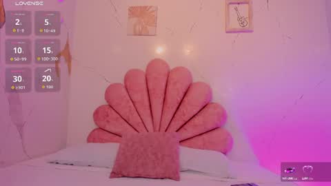 Snapshot of paulinabelle chatting on 06/24/26, 05:01 Paulina Belle online show from 06/24/26, 05:01