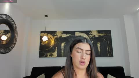 Paulina Santos  online show from 04/02/26, 06:49