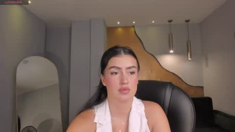 Paulina Santos  online show from 05/19/26, 07:42