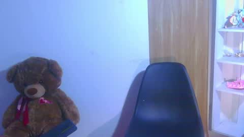 Snapshot of paulinawilliams chatting on 07/15/26, 08:25 paulina online show from 07/15/26, 08:25