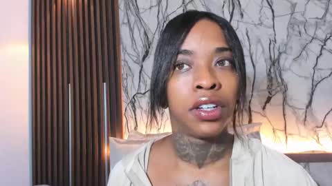 Pauline online show from 02/25/26, 12:42