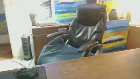 Snapshot of paulleroy chatting on 03/08/25, 10:34 paulleroy online show from 03/08/25, 10:34