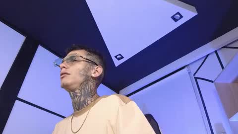 Paulo online show from 03/25/26, 05:24