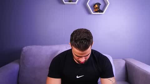 Paul Phoenix online show from 12/18/25, 07:42