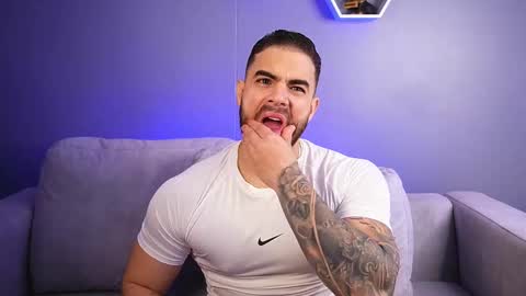 Paul Phoenix online show from 01/12/26, 06:46