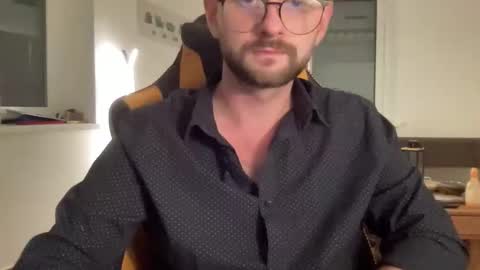 love bush online show from 10/07/25, 05:10