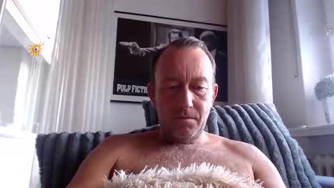 Snapshot of pawelito123 chatting on 02/19/25, 08:55 Ben online show from 02/19/25, 08:55