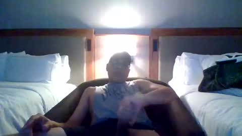 pawgkiller online show from 04/14/26, 05:13