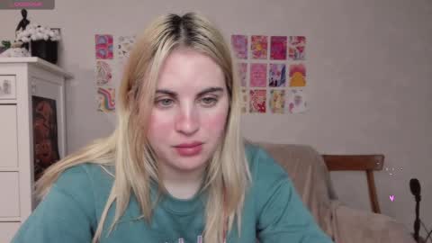 Snapshot of pawwsup1 chatting on 12/22/24, 11:22 Allisses online show from 12/22/24, 11:22