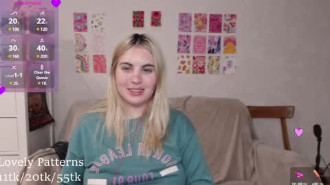 Snapshot of pawwsup1 chatting on 12/22/24, 02:27 Allisses online show from 12/22/24, 02:27