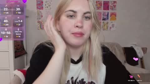 Snapshot of pawwsup1 chatting on 12/27/24, 12:45 Allisses online show from 12/27/24, 12:45