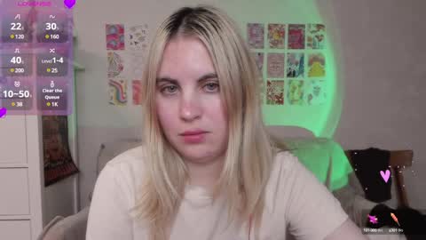 Snapshot of pawwsup1 chatting on 12/29/24, 08:48 Allisses online show from 12/29/24, 08:48