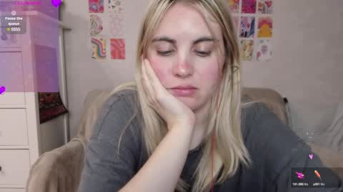 Snapshot of pawwsup1 chatting on 01/03/25, 04:48 Allisses online show from 01/03/25, 04:48