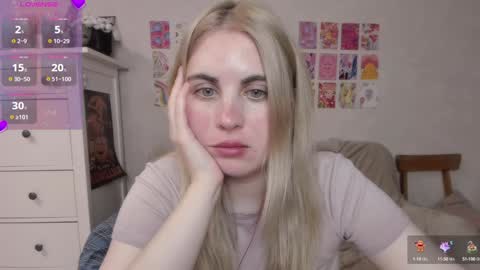 Snapshot of pawwsup1 chatting on 01/18/25, 06:53 Allisses online show from 01/18/25, 06:53