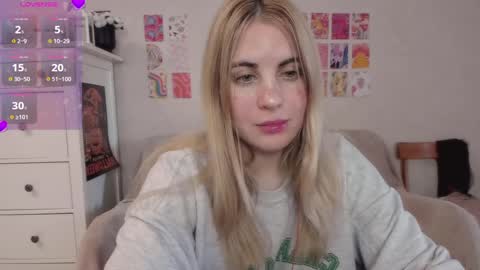 Snapshot of pawwsup1 chatting on 02/04/25, 11:49 Allisses online show from 02/04/25, 11:49