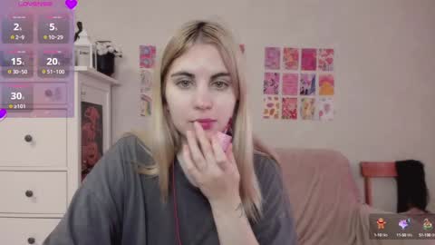 Snapshot of pawwsup1 chatting on 02/07/25, 11:23 Allisses online show from 02/07/25, 11:23