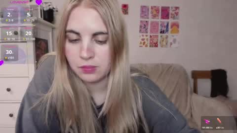 Snapshot of pawwsup1 chatting on 02/14/25, 09:21 Allisses online show from 02/14/25, 09:21