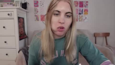 Snapshot of pawwsup1 chatting on 02/15/25, 11:17 Allisses online show from 02/15/25, 11:17