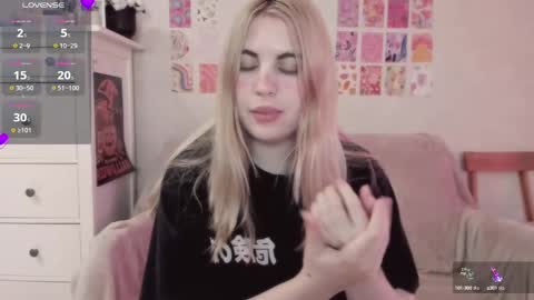 Snapshot of pawwsup1 chatting on 03/09/25, 11:14 Allisses online show from 03/09/25, 11:14