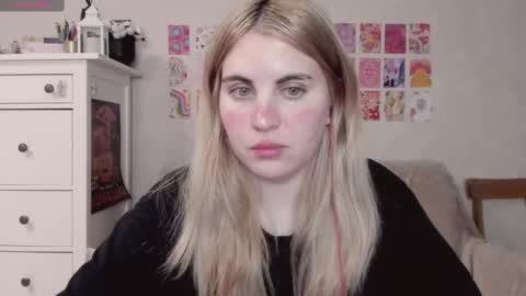 Snapshot of pawwsup1 chatting on 03/10/25, 06:23 Allisses online show from 03/10/25, 06:23