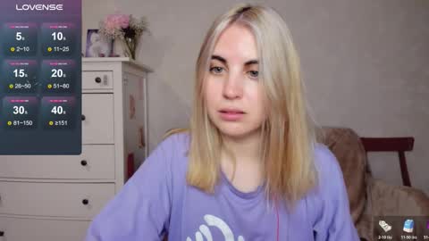 Snapshot of pawwsup1 chatting on 10/20/25, 10:59 Allisses online show from 10/20/25, 10:59