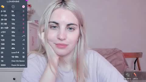 Snapshot of pawwsup1 chatting on 11/04/25, 10:58 Allisses online show from 11/04/25, 10:58