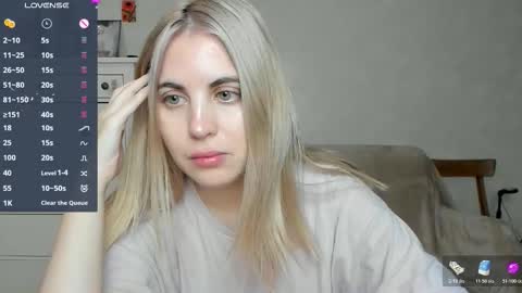 Snapshot of pawwsup1 chatting on 11/27/25, 06:59 Allisses online show from 11/27/25, 06:59