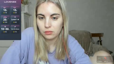 Snapshot of pawwsup1 chatting on 12/16/25, 07:57 Allisses online show from 12/16/25, 07:57