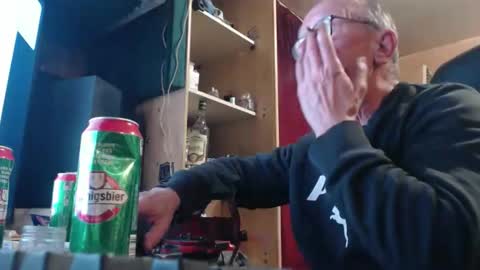 pc8474408 online show from 11/25/25, 06:30