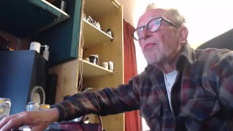 pc8474408 online show from 04/12/26, 11:59