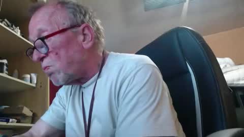 pc8474408 online show from 04/14/26, 06:03