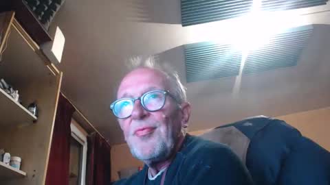 pc8474408 online show from 04/17/26, 01:41