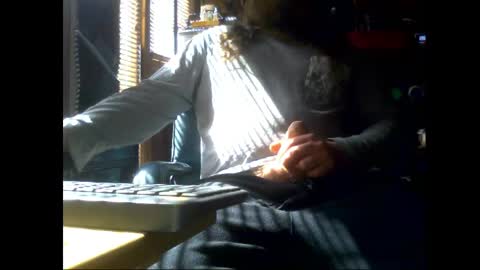 pcpeins online show from 04/22/26, 03:02