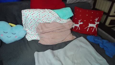 FOUNTAIN SQUIRT online show from 12/25/24, 07:57