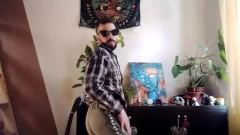 Snapshot of peacefulness93 chatting on 10/23/25, 08:35 peacefulness93 online show from 10/23/25, 08:35