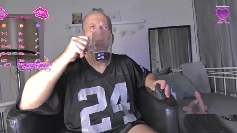 Marc online show from 12/21/25, 06:09