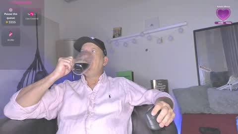 Snapshot of peacetous chatting on 02/08/26, 07:01 Marc online show from 02/08/26, 07:01