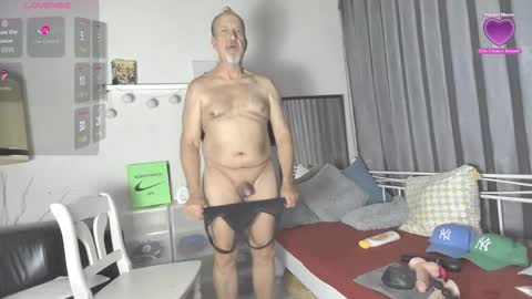 Snapshot of peacetous chatting on 03/01/26, 05:42 Marc online show from 03/01/26, 05:42