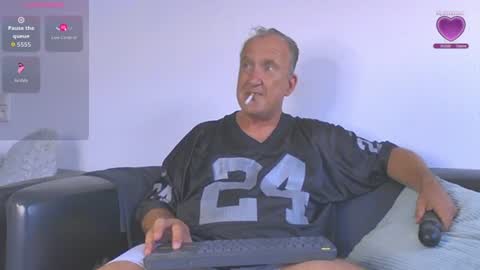 Snapshot of peacetous chatting on 06/29/26, 07:36 Marc online show from 06/29/26, 07:36